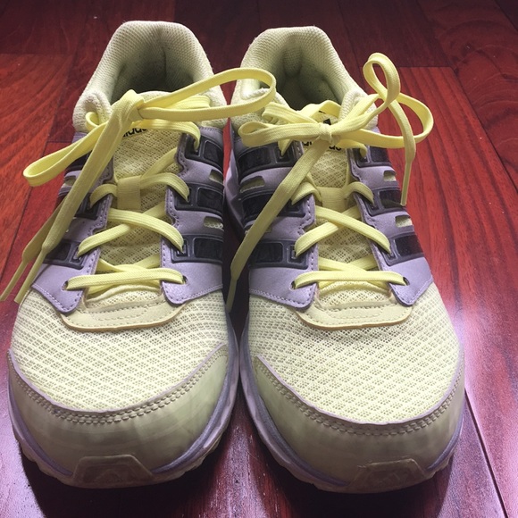 ADIDAS Women’s Run Strong Sneakers Size 8 - Picture 12 of 15